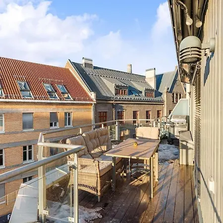 Dinbnb I Panoramic Rooftop I 700m To Central Station