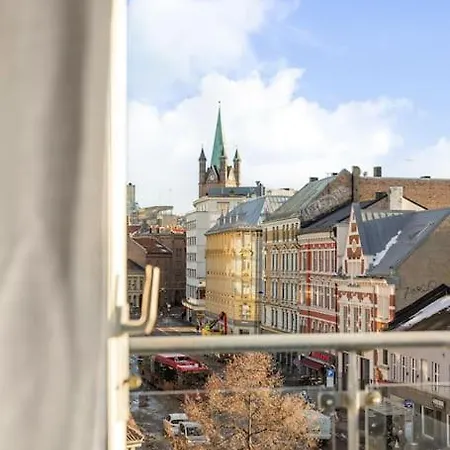 Dinbnb I Panoramic Rooftop I 700m To Central Station