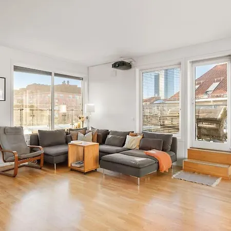 Dinbnb I Panoramic Rooftop I 700m To Central Station *