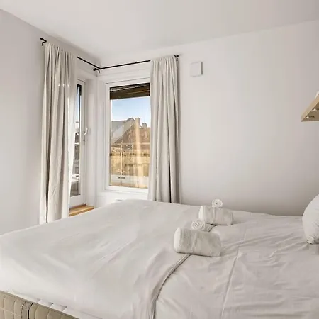 Dinbnb I Panoramic Rooftop I 700m To Central Station *